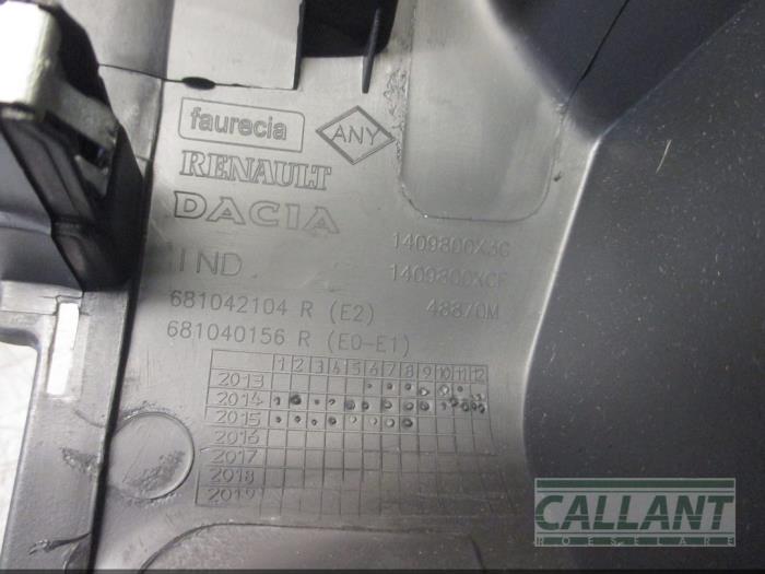 Element deski rozdzielczej z Dacia Duster (HS) 1.5 dCi 2015