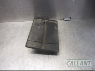 Used Battery box Dacia Duster (HS) 1.5 dCi Price € 18,15 Inclusive VAT offered by Garage Callant