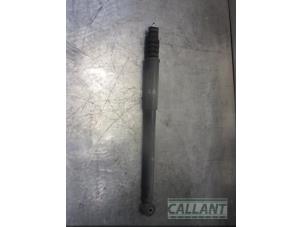 Used Rear shock absorber, left Dacia Duster (HS) 1.5 dCi Price € 36,30 Inclusive VAT offered by Garage Callant