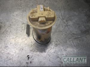 Używane Elektryczna pompa paliwa Dacia Duster (HS) 1.5 dCi Cena € 102,85 Z VAT oferowane przez Garage Callant