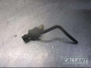 Used Clutch master cylinder Dacia Duster (HS) 1.5 dCi Price € 30,25 Inclusive VAT offered by Garage Callant