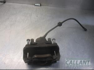 Used Front brake calliper, right Dacia Duster (HS) 1.5 dCi Price € 48,40 Inclusive VAT offered by Garage Callant