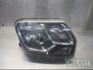 Used Headlight, right Dacia Duster (HS) 1.5 dCi Price € 181,50 Inclusive VAT offered by Garage Callant