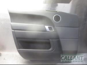 Usados Tapizado de puerta de 4 puertas izquierda delante Landrover Range Rover Sport (LW) 3.0 SDV6 Hybrid Precio € 211,75 IVA incluido ofrecido por Garage Callant