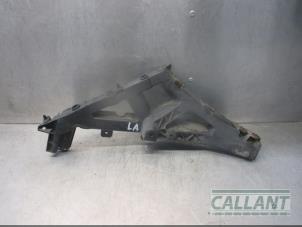 Used Rear bumper bracket, left Jaguar XE 2.0 D E-Performance 16V Price € 12,10 Inclusive VAT offered by Garage Callant