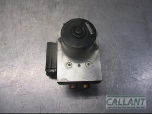 Used ABS pump Jaguar S-type (X200) 2.5 V6 24V Price € 242,00 Inclusive VAT offered by Garage Callant