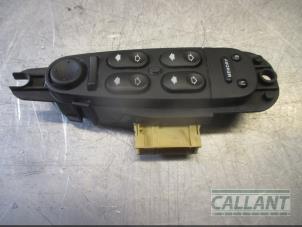 Usados Interruptor combinado de ventanillas Jaguar S-type (X200) 2.5 V6 24V Precio € 42,35 IVA incluido ofrecido por Garage Callant