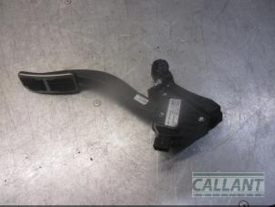 Used Accelerator pedal Landrover Velar Price € 60,50 Inclusive VAT offered by Garage Callant