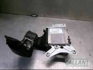 Usagé Unité de contrôle Multimedia Jaguar XE 2.0 200 Turbo 16V Prix € 635,25 Prix TTC proposé par Garage Callant