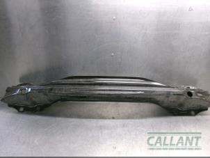 Usados Marco de parachoques detrás Jaguar XE 2.0 200 Turbo 16V Precio € 60,50 IVA incluido ofrecido por Garage Callant