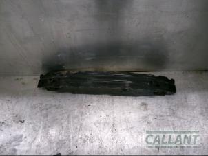 Używane Rama zderzaka przód Jaguar XF (CC9) 3.0 D V6 24V Cena € 90,75 Z VAT oferowane przez Garage Callant