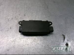 Used Parking brake module Jaguar S-Type Price € 60,50 Inclusive VAT offered by Garage Callant