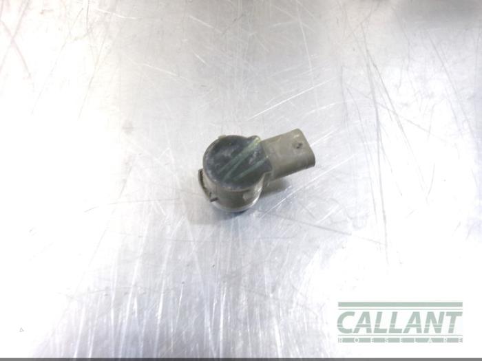 Usados Sensor PDC Landrover Range Rover Velar (LY) 2.0 D240 AWD Precio € 30,25 IVA incluido ofrecido por Garage Callant