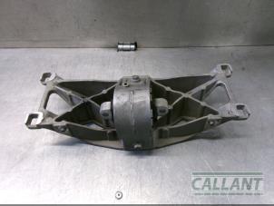 Used Gearbox mount Jaguar XF (CC9) 3.0 D V6 24V Price € 60,50 Inclusive VAT offered by Garage Callant