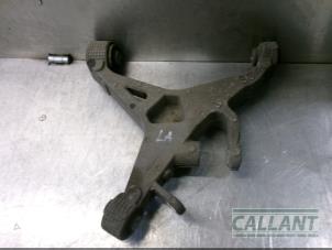 Usagé Bras de suspension bas arrière gauche Jaguar XF (CC9) 3.0 D V6 24V Prix € 60,50 Prix TTC proposé par Garage Callant