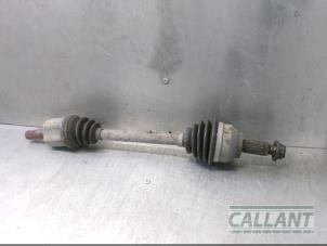 Usagé Arbre de transmission avant droit Jaguar X-type 2.5 V6 24V Prix € 90,75 Prix TTC proposé par Garage Callant