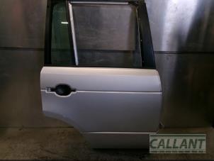 Używane Drzwi prawe tylne wersja 4-drzwiowa Landrover Range Rover III (LM) 2.9 TD6 24V Cena € 242,00 Z VAT oferowane przez Garage Callant