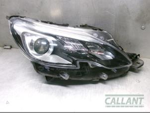 Used Headlight, right Peugeot 2008 (CU) 1.6 Blue HDi 100 Price € 235,95 Inclusive VAT offered by Garage Callant