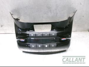 Usados Panel de control de calefacción Peugeot 2008 (CU) 1.6 Blue HDi 100 Precio € 60,50 IVA incluido ofrecido por Garage Callant