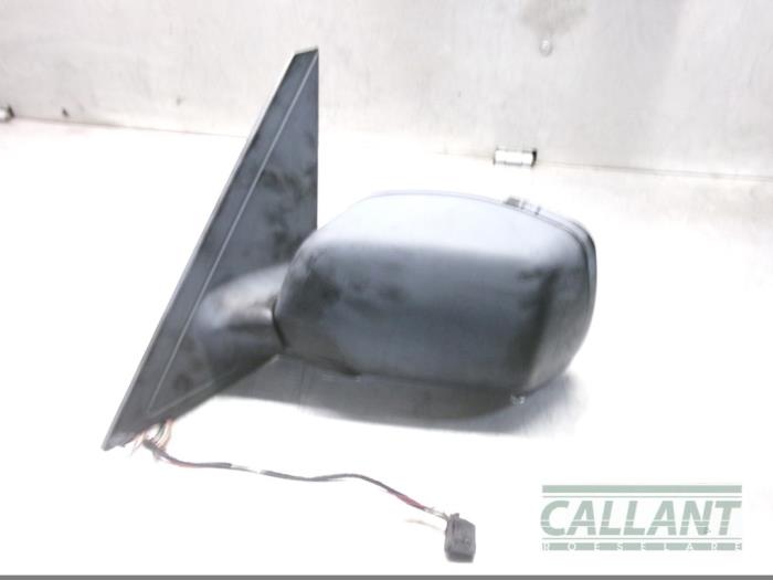 Wing mirror, left from a Land Rover Range Rover III (LM) 2.9 TD6 24V 2003