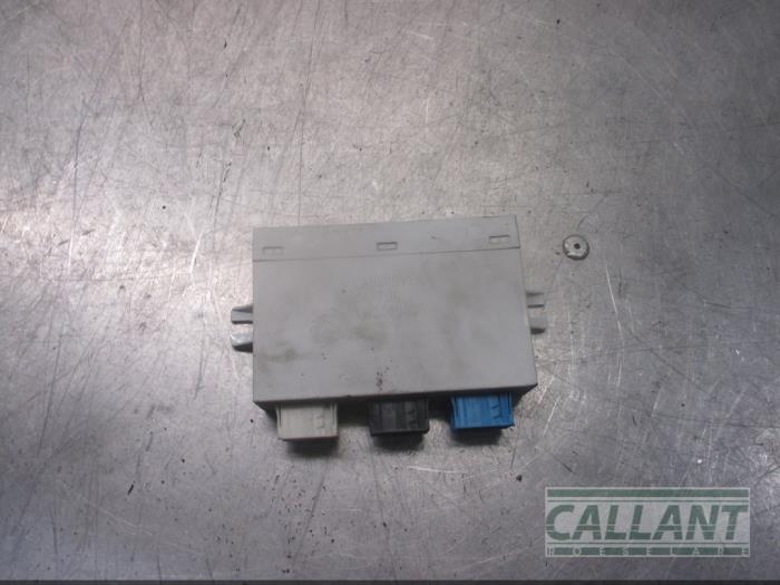Begagnade PDC-modul Landrover Range Rover III (LM) 2.9 TD6 24V Pris € 60,50 Inklusive moms erbjuds av Garage Callant