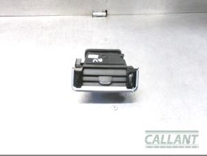Used Dashboard vent Landrover Velar Price € 24,20 Inclusive VAT offered by Garage Callant