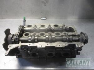 Used Cylinder head Jaguar XF (CC9) 2.7 D V6 24V Price € 514,25 Inclusive VAT offered by Garage Callant