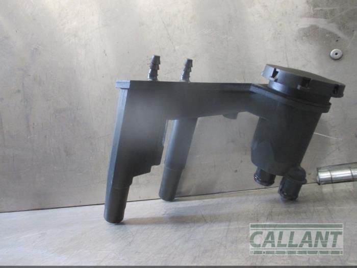 Usagé Ventilation carter Jaguar XF (CC9) 2.7 D V6 24V Prix € 18,15 Prix TTC proposé par Garage Callant