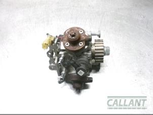Used Mechanical fuel pump Landrover Range Rover IV (LG) 3.0 TDV6 24V Price € 272,25 Inclusive VAT offered by Garage Callant