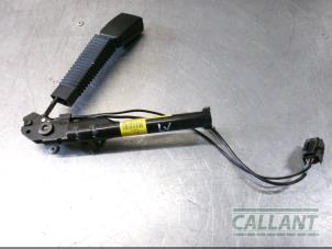 Usagé Insertion ceinture de sécurité avant gauche Jaguar XF (CC9) 2.2 D 16V Prix € 90,75 Prix TTC proposé par Garage Callant