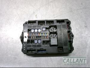 Używane Skrzynka bezpieczników Jaguar XF (CC9) 2.7 D V6 24V Cena € 151,25 Z VAT oferowane przez Garage Callant