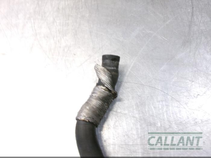 Water pipe from a Jaguar XF (CC9) 2.7 D V6 24V 2009
