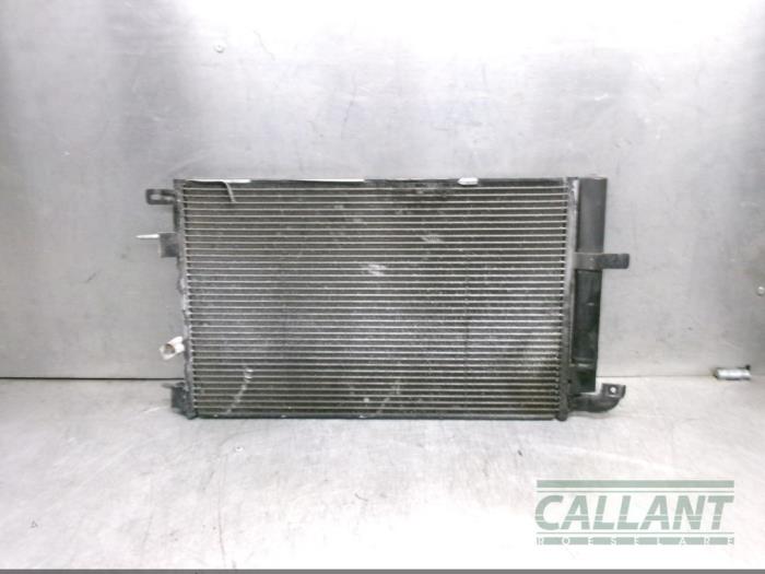 Gebrauchte Klima Kondensor Jaguar XF (CC9) 2.7 D V6 24V Preis € 90,75 Mit Mehrwertsteuer angeboten von Garage Callant