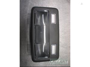 Gebrauchte Innenbeleuchtung hinten Jaguar XF (CC9) 2.2 D 16V Preis € 30,25 Mit Mehrwertsteuer angeboten von Garage Callant