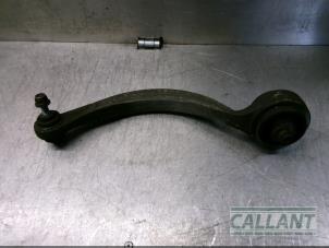 Usagé Bras de suspension bas avant gauche Jaguar XF (CC9) 2.2 D 16V Prix € 60,50 Prix TTC proposé par Garage Callant