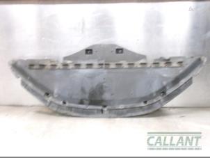 Używane Zderzak płyta podstawy Jaguar XF (CC9) 2.2 D 16V Cena € 60,50 Z VAT oferowane przez Garage Callant