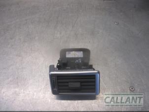 Used Dashboard vent Landrover Discovery Sport L550 Price € 30,25 Inclusive VAT offered by Garage Callant
