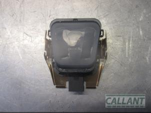 Usados Sensor de lluvia Landrover Discovery Sport L550 Precio € 60,50 IVA incluido ofrecido por Garage Callant