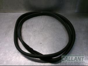 Used Rear door seal 4-door, left Landrover Discovery Sport L550 Price € 30,25 Inclusive VAT offered by Garage Callant