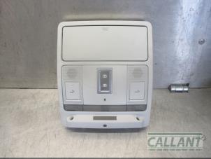 Usados Luz interior delante Landrover Discovery Sport (LC) 2.0 TD4 180 16V Precio € 121,00 IVA incluido ofrecido por Garage Callant