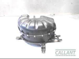 Used Air pump (suspension) Landrover Range Rover IV (LG) 4.4 SDV8 32V Price € 344,85 Inclusive VAT offered by Garage Callant
