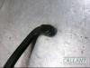 Front wiper arm from a Land Rover Range Rover IV (LG) 4.4 SDV8 32V 2014