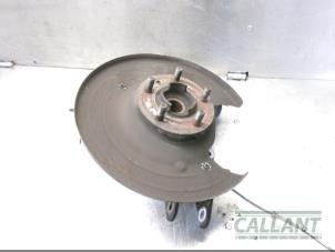 Begagnade Spindel, höger bak Landrover Range Rover IV (LG) 4.4 SDV8 32V Pris € 242,00 Inklusive moms erbjuds av Garage Callant