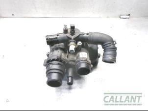 Used Thermostat housing Landrover Range Rover IV (LG) 4.4 SDV8 32V Price € 90,75 Inclusive VAT offered by Garage Callant