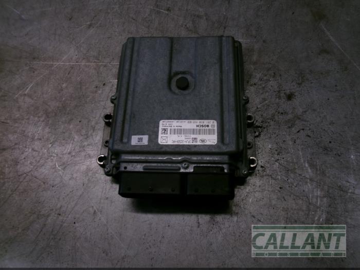Ordinateur gestion moteur d'un Land Rover Range Rover IV (LG) 4.4 SDV8 32V 2014