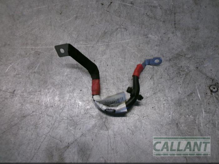 Używane Kabel (rózne) Landrover Range Rover IV (LG) 4.4 SDV8 32V Cena € 36,30 Z VAT oferowane przez Garage Callant