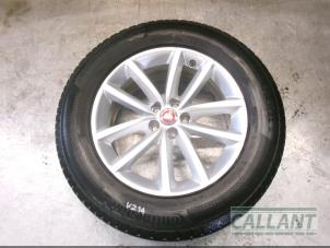 Usagé Jante + pneu d'hiver Jaguar F-Pace 2.0 D 180 16V AWD Prix € 211,75 Prix TTC proposé par Garage Callant