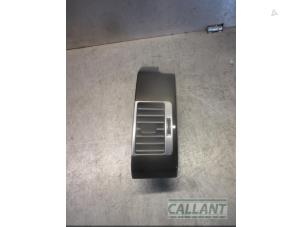 Used Dashboard vent Landrover Range Rover IV (LG) 4.4 SDV8 32V Price € 60,50 Inclusive VAT offered by Garage Callant