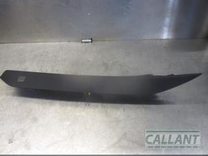 Used Trim strip, front right Landrover Range Rover IV (LG) 4.4 SDV8 32V Price € 102,85 Inclusive VAT offered by Garage Callant