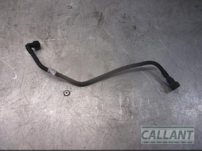 Begagnade Bränsleledning Landrover Range Rover IV (LG) 4.4 SDV8 32V Pris € 30,25 Inklusive moms erbjuds av Garage Callant